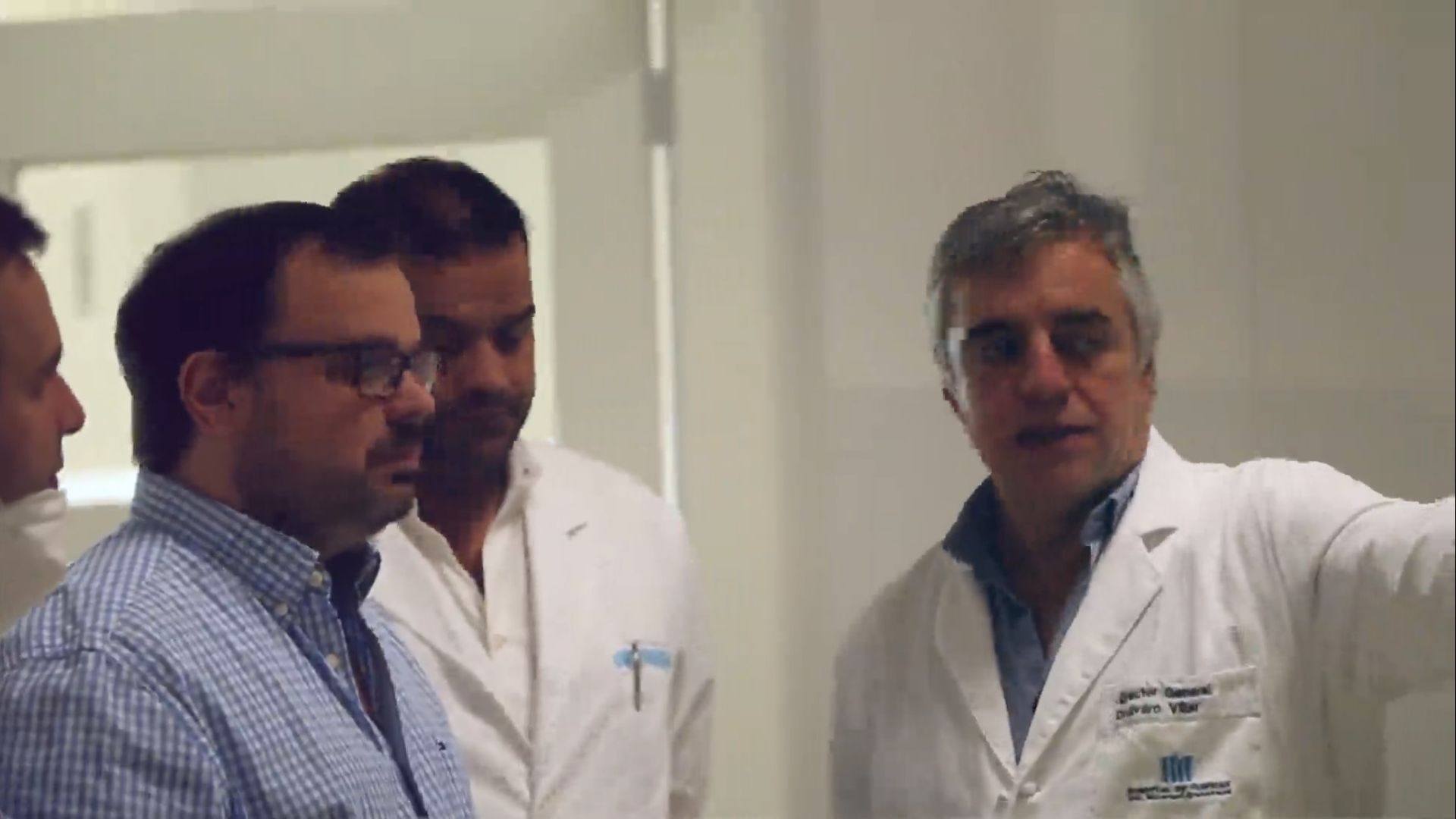 El diputado Felipe Schipani recorrió el Hospital de Clínicas junto al Dr. Álvaro Villar.