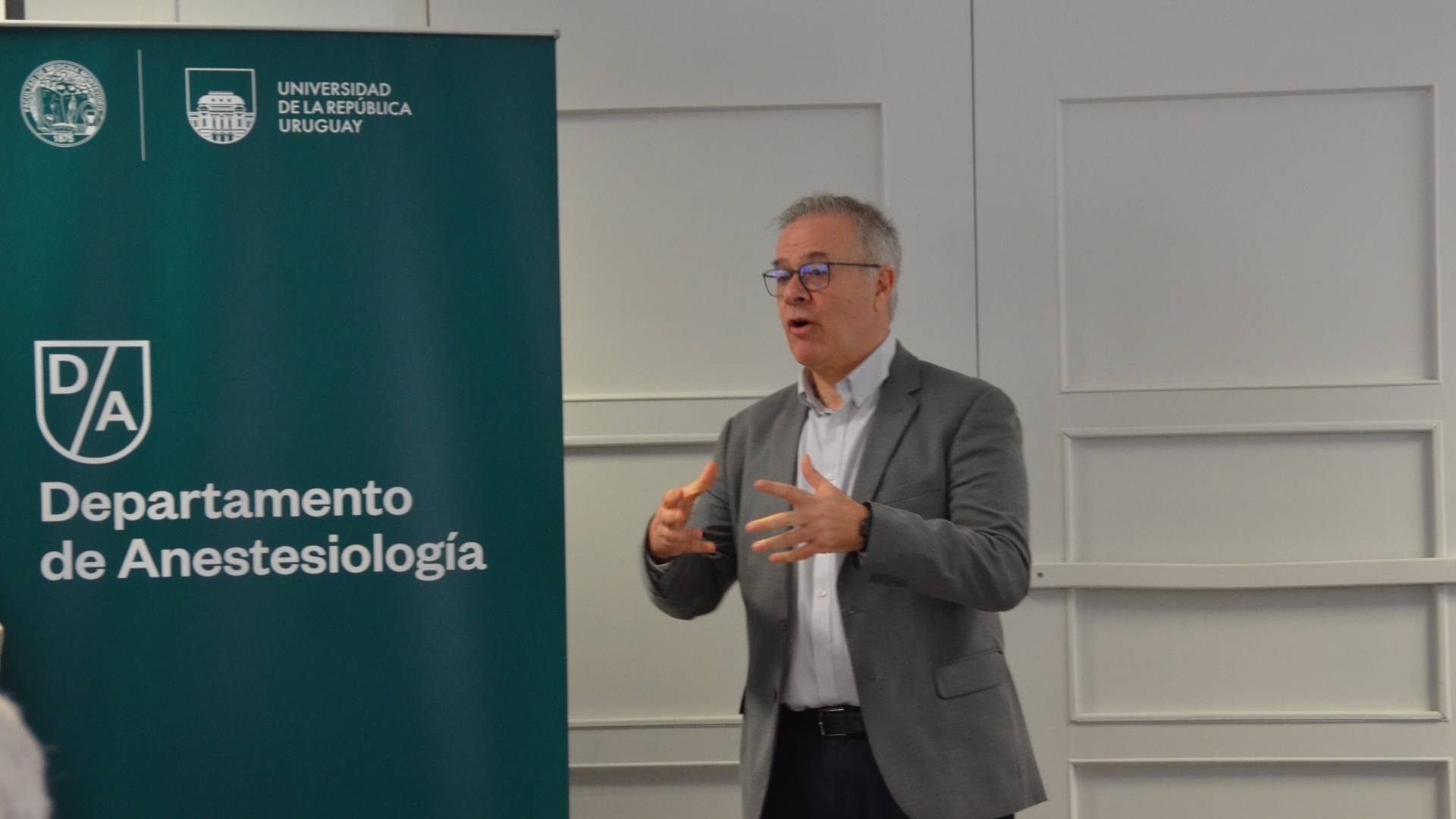 Homenaje al Prof. Dr. Juan Riva 